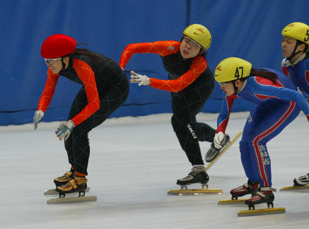 图文:短道速滑赛况 女子3000米接力比赛