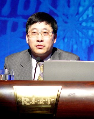 图:中国证券业协会秘书长聂庆平演讲