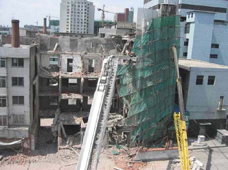 延吉市旧楼维修时倒塌 施工人员5死7伤(图)