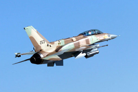 从战隼到沙漠隼:F-16战斗机的升级启示(组图)