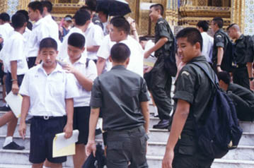 中学生留学：何种方案最佳
