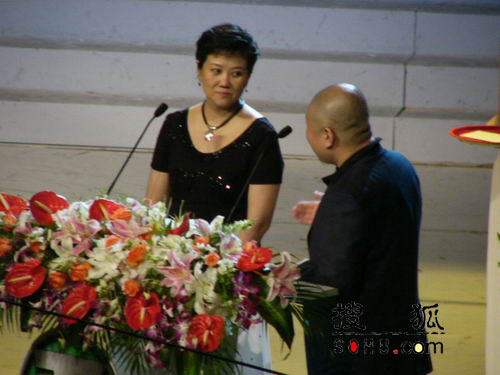 组图：第11届上海电视节颁奖礼-丁黑和胡枚