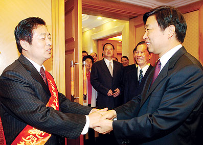 省领导许仲林,罗志军,林祥国,张艳,王湛,吴冬华,省法院院长公丕祥,省