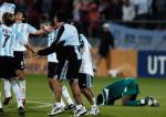 图文：世青赛决出冠军 阿根廷队庆祝