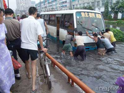特大暴雨突袭安徽宿州淮北 30余万人口被水围