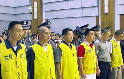 太原警察打死北京警察案开庭 死者家属索赔百