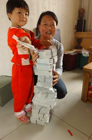 母亲热衷超前教育 3岁女孩识字4千当幼儿园老师