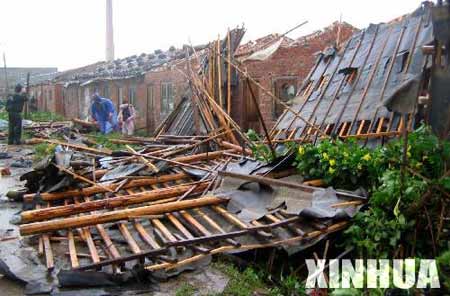 组图：浙江台州紧急备战台风“卡努”