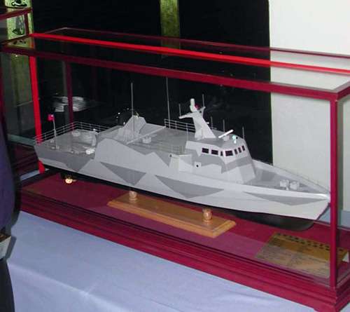 造船公司疑军方绑标台导弹快艇 建造计划延后