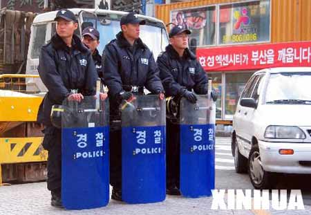 图文：釜山为APEC会议加强警力