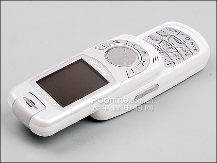 全国首发 三星纤小滑盖iPod音乐手机F319评测
