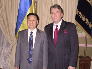 中国驻乌克兰大使高玉生向乌总统递交国书(图