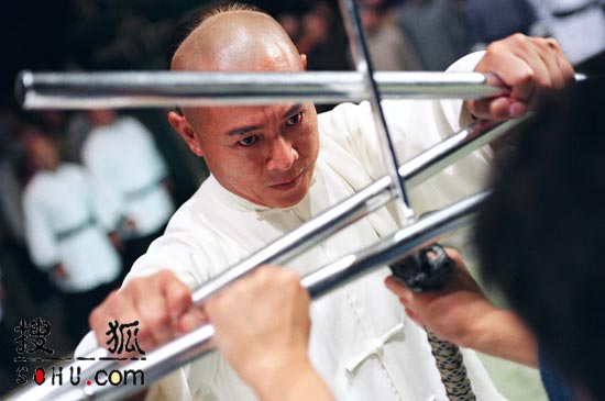 中村狮童《霍元甲》初尝打戏 吃尽苦头(组图)
