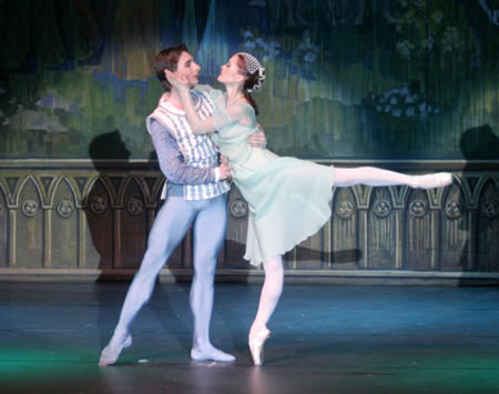 “芭蕾之春”连演20场音乐舞蹈每个都经典