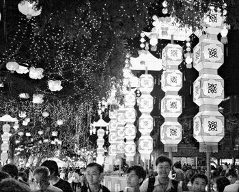 新加坡多姿多彩庆祝中国传统节日(图)