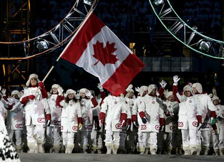 图文:都灵冬奥会开幕式 加拿大代表团