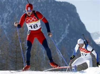 图文:冬奥会北欧两项 激烈比赛回放