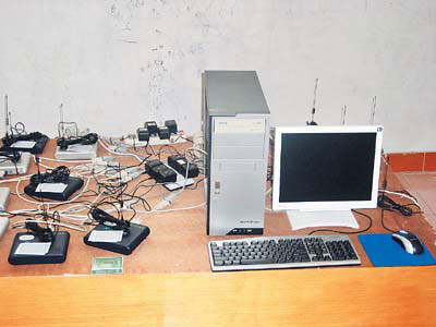 广州电脑城偷卖群发器 每小时可发万条短信-搜