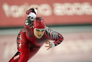 图文：冬奥会速滑女子1000米 加拿大选手克拉森