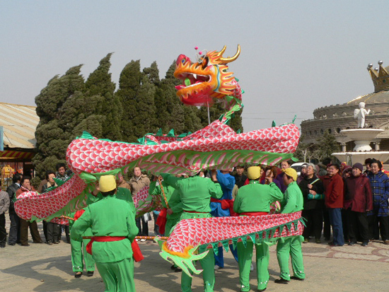 又是农历三月三 塔山庙会举行丰富多彩的民俗