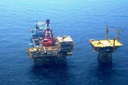 中国下令东海油田禁航 日本紧张要求说明(