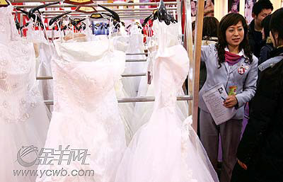 中国婚纱摄影网_中国婚纱摄影市场(2)