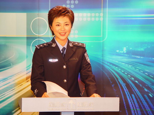 公安交通管理局新闻中心副科长 李晶