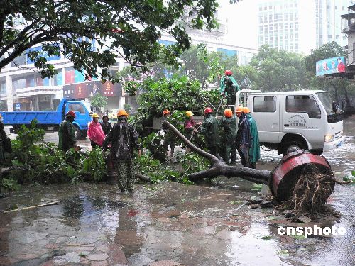 台风珍珠致直接损失逾75亿 八部委救灾组抵福