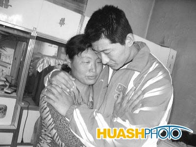 割肾母亲要救冠军儿子(图)