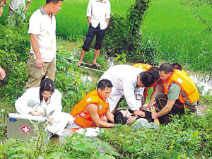 灵川 大圩 人口_市农广校组织农民赴桂林灵川县学习葡萄种植技术(3)