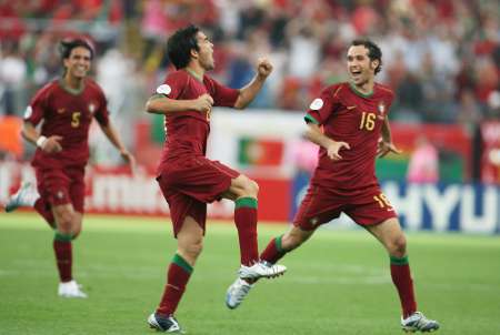 葡萄牙VS伊朗 德科庆祝进球图片 17463 450x