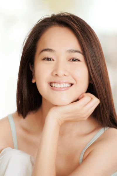 中国式梦中情人左小青 笑容亲和征服瑞士