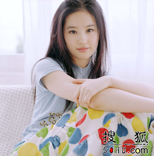 年度最强新女声刘亦菲 近期开始《放飞美丽》
