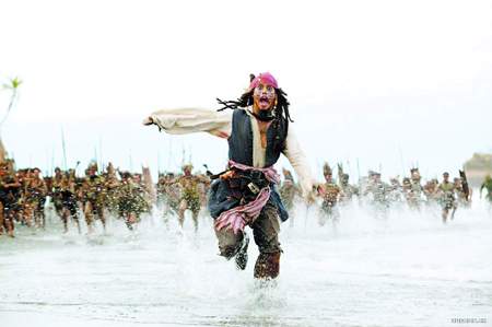 《加勒比海盗2》明日北美上映 国内欲8月引进