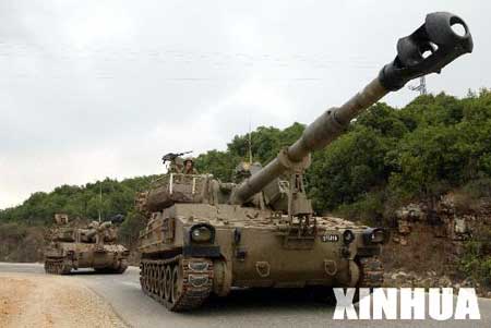 图文：以色列军车开向边境应对黎以冲突