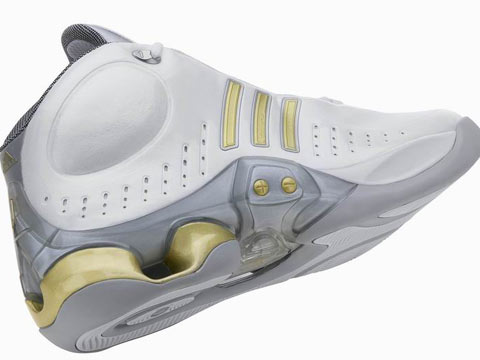 图:adidas_1智能篮球鞋 后侧面