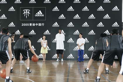 图:adidas_1球星装备 麦蒂中国行阿迪相助