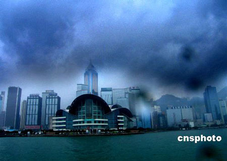 强热带风暴派比安形成台风逼近香港(图)