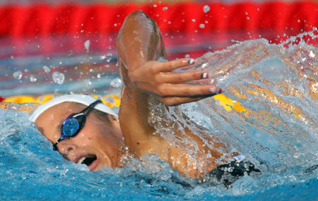 图文:马诺打破女子400米自由泳世界纪录