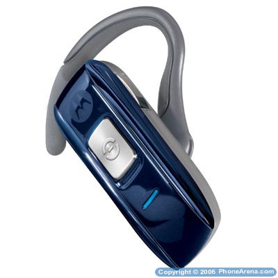 蓝色耳间风情 摩托推出两新款蓝牙耳机