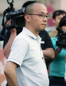 窦唯"烧车事件"后首度开腔 称自己笨嘴拙舌