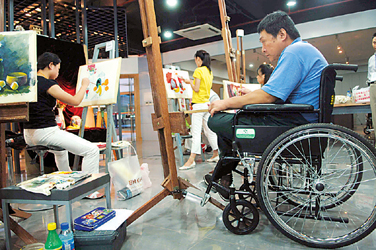 上海市残疾人职业技能竞赛举行(图)