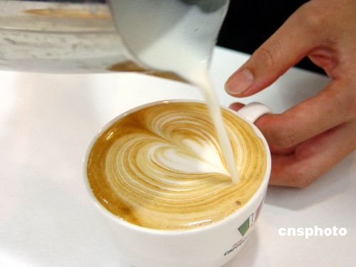 研究发现:中老年人早上喝咖啡中风机率大幅增