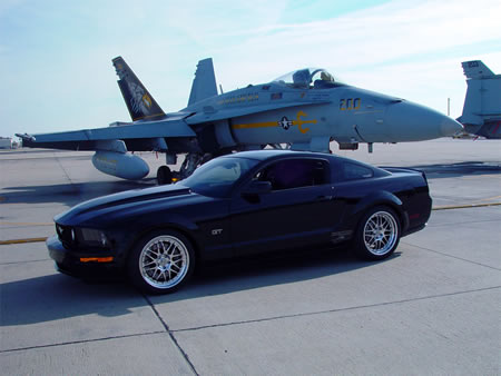 2006Livernois Motorsports Mustang GT