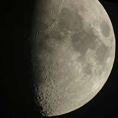 天文爱好者瞩目月球探测器 拍下预定撞击点(图