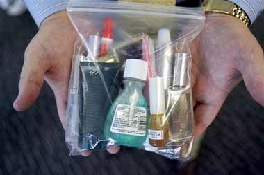 美国禁携液体上机禁令有限解除 护肤液可上飞机