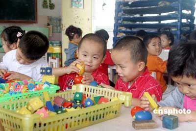 上海要求3岁前幼儿每年接受4次育儿指导(图)