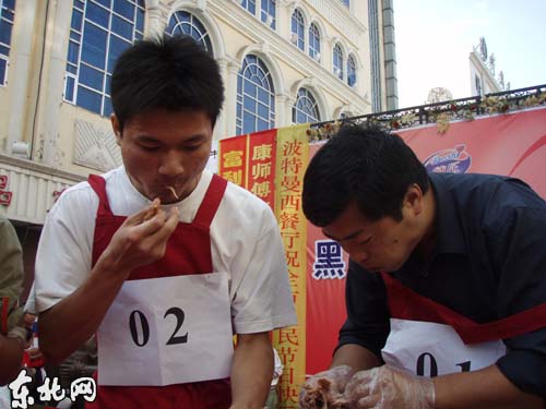黑龙江省首届竞吃大赛:策划出的烧鸡冠军(组图