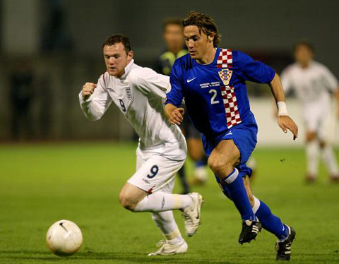 图文：欧洲杯-克罗地亚vs英格兰 鲁尼对抗对手