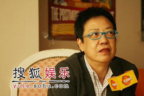 许鞍华接受搜狐专访揭秘周润发赵薇背后故事